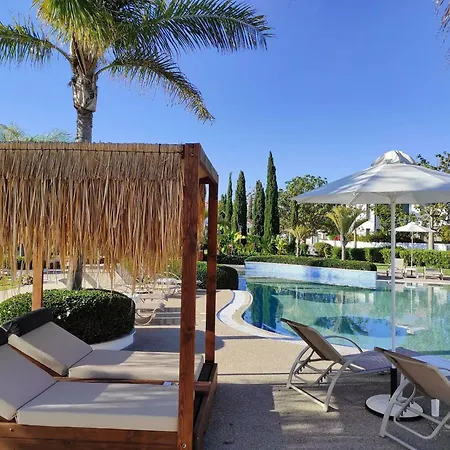 Dom wakacyjny Luxury Beachfront With Private Pool, Yoga & Sea Adventures *