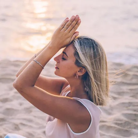 Semesterbostad Luxury Beachfront With Private Pool, Private Beach, Yoga & Sea Adventures