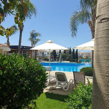 Luxury Beachfront With Private Pool, Private Beach, Yoga & Sea Adventures *