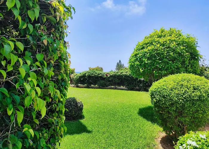 別荘 Luxury Beachfront With Private Pool, Private Beach, Yoga & Sea Adventures *