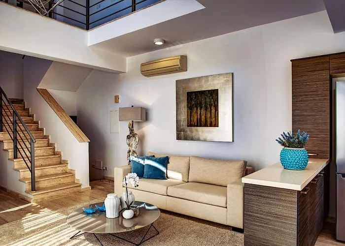 Luxury Beachfront With Private Pool, Private Beach, Yoga & Sea Adventures