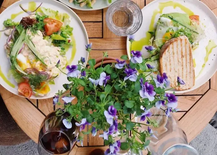 Luxury Beachfront With Private Pool, Private Beach, Yoga & Sea Adventures 別荘