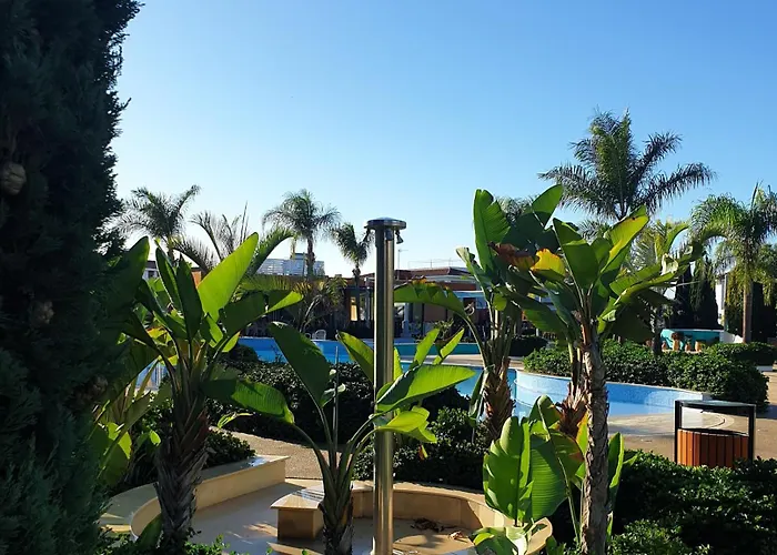 別荘 Luxury Beachfront With Private Pool, Private Beach, Yoga & Sea Adventures *