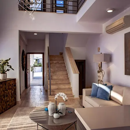 Luxury Beachfront With Private Pool, Private Beach, Yoga & Sea Adventures * לרנקה